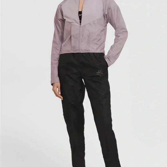 Nike Women's Purple Smoke F Zip Run Division Jacket - Picture 4 of 13